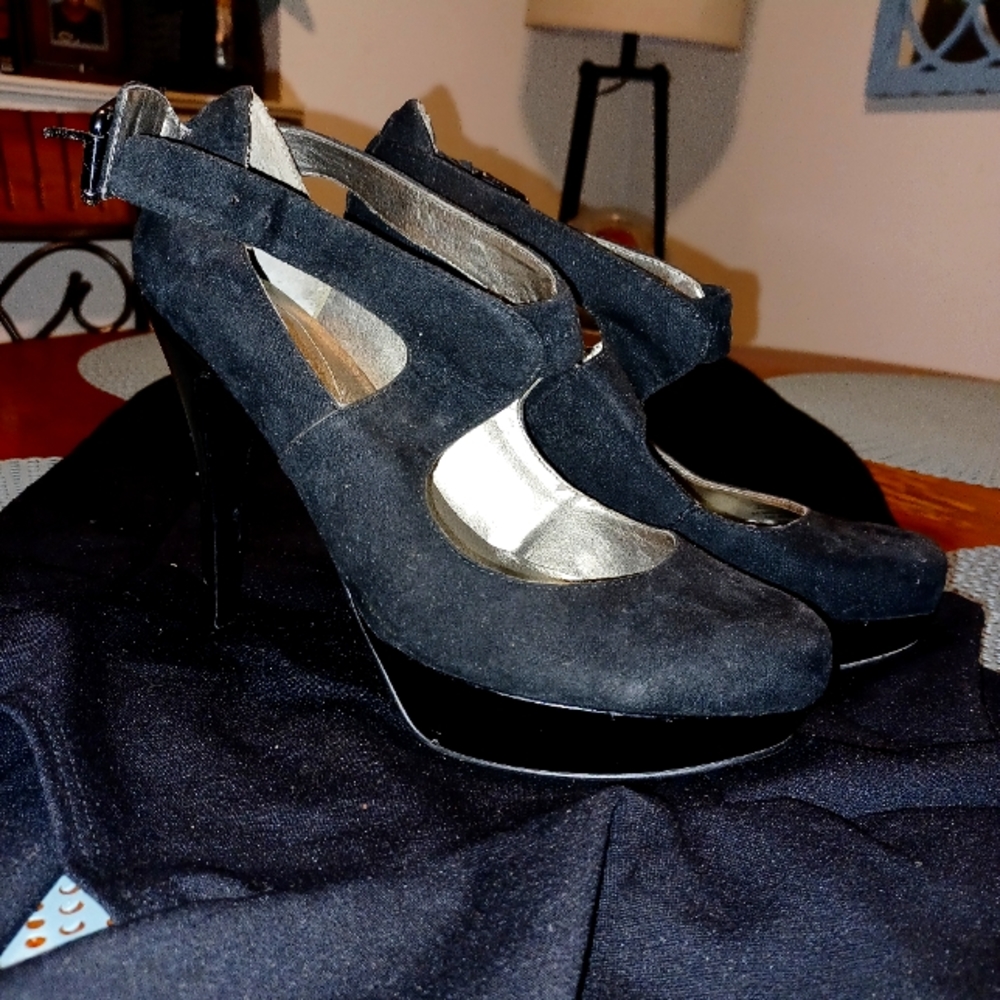 Shoe